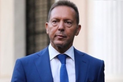 Γιάννης Στουρνάρας