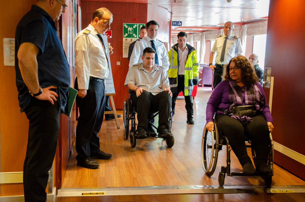 Ε.Σ.Α.μεΑ.: Πρόγραμμα Εκπαίδευσης ΙΝ- ΕΣΑμεΑ «Εξυπηρέτηση-Παροχή Συνδρομής σε Επιβάτες με Αναπηρία