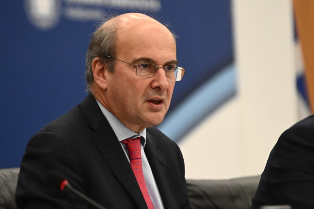 Χατζηδάκης: «Η κυβέρνηση στηρίζει ξεκάθαρα την επιχειρηματικότητα»