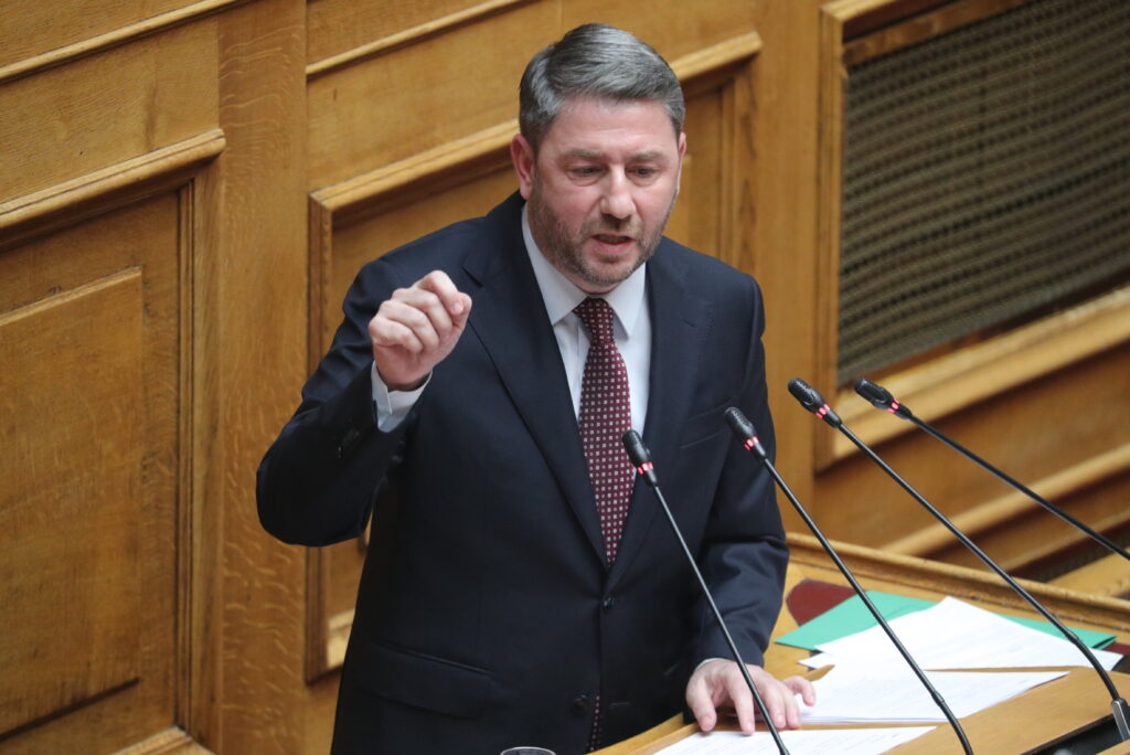 Nίκος Ανδρουλάκης: «Εκτεθειμένοι η κυβέρνηση και το Υπ. Εξωτερικών για τη Μονή Σινά» – «Κατασκευάζετε αδίκημα για τον Καραμανλή»