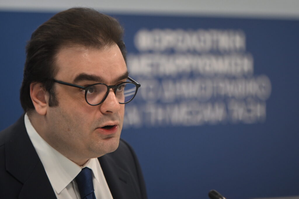 Πιερρακάκης για την εξαγορά του Χρηματιστηρίου Αθηνών: «Μία από τις μεγαλύτερες επενδύσεις των τελευταίων δεκαετιών»