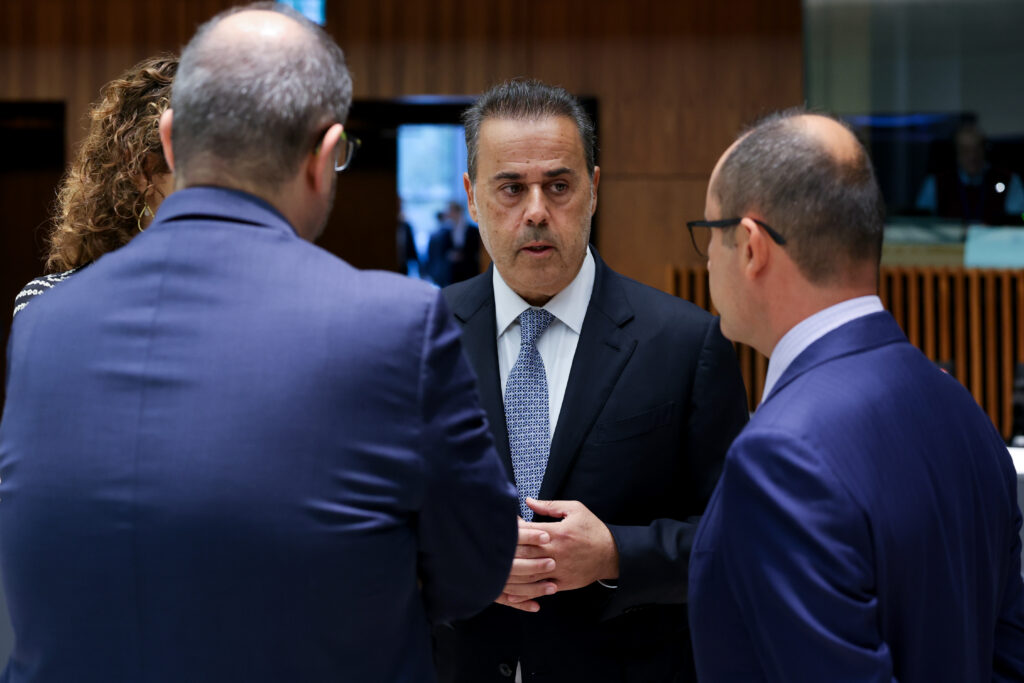 Στ. Παπασταύρου: Πράξεις και όχι μόνο λόγια από την Κομισιόν για φτηνότερο ρεύμα