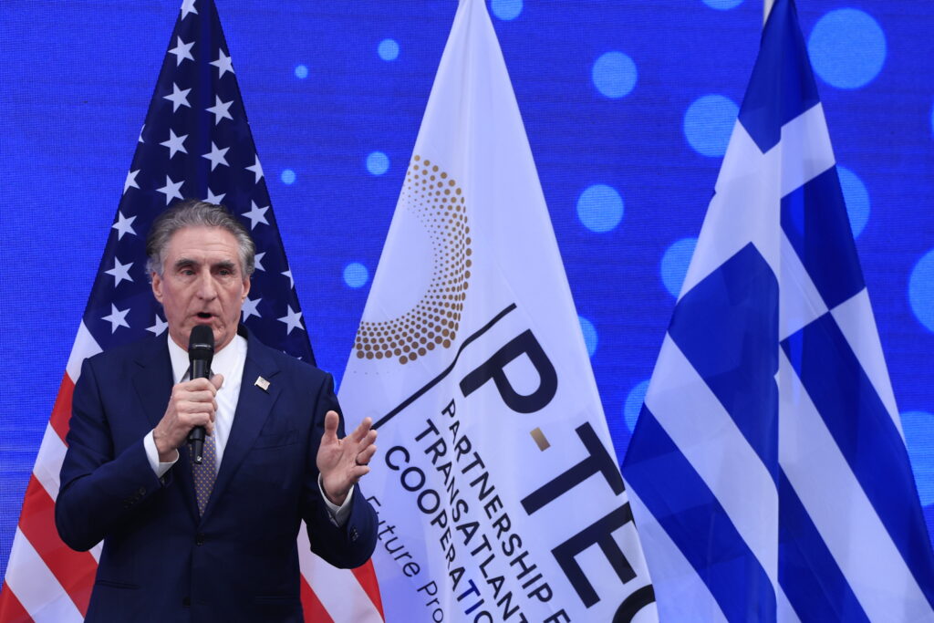 Αμερικανός ΥΠΕΣ: Φτηνή ενέργεια για να μη χαθεί το επόμενο κύμα επενδύσεων