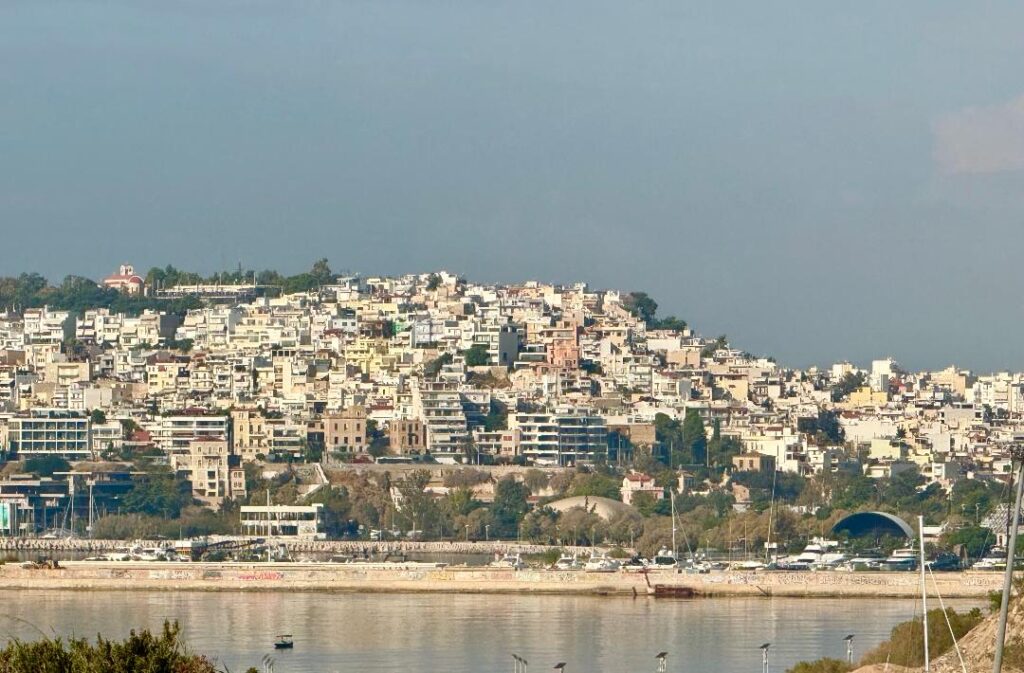 Airbnb: 11 δισ. ευρώ τον χρόνο στην οικονομία – Η νέα ραχοκοκαλιά του τουρισμού