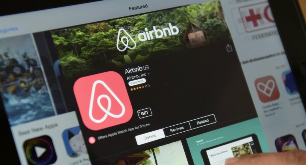 Νέα εποχή για το Airbnb: Το νέο πλαίσιο αλλάζει τον χάρτη των βραχυχρόνιων μισθώσεων