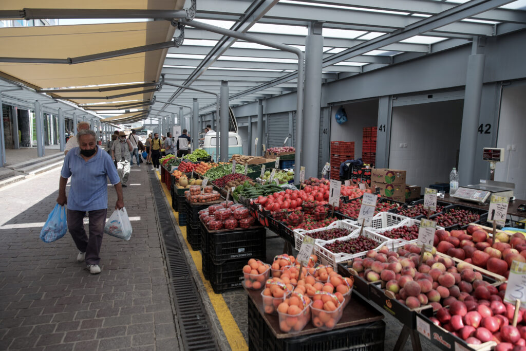 Νέα Αρχή κατά της ακρίβειας από το 2026: Πώς θα γίνονται οι έλεγχοι – Πρόστιμα σε τουριστικές περιοχές για αισχροκέρδεια – Ενίσχυση των λαϊκών αγορών