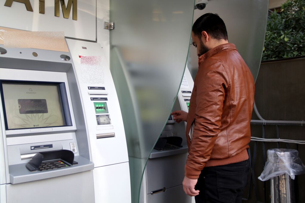 «Αποκλειστικό» επίδομα: Ποιοι δικαιούχοι παίρνουν ως 2.000 ευρώ