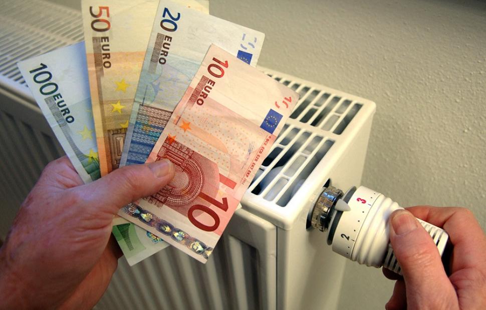 Επίδομα Θέρμανσης 2025: Η αντίστροφη μέτρηση για τις αιτήσεις – Ποιοι δικαιούνται έως 1.200€ και πώς διαμορφώνονται τα ποσά