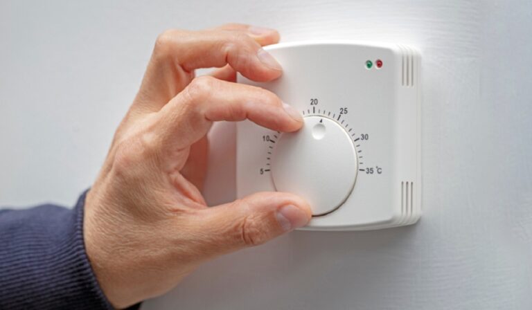 Επίδομα Θέρμανσης: 24 νέες οδηγίες της ΑΑΔΕ – Τι πρέπει να προσέξουν διαχειριστές και ένοικοι πολυκατοικιών