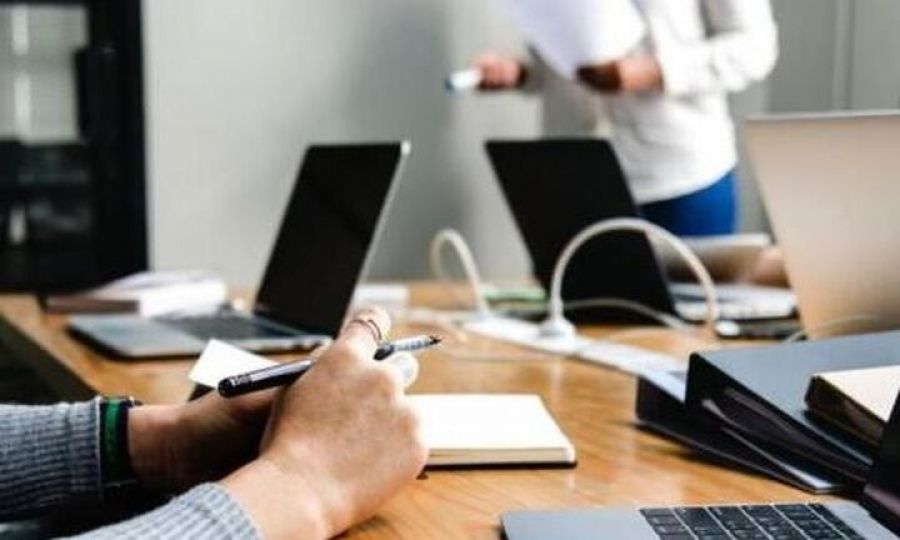 Αναγνωρίζεται ως μεταπτυχιακό το πτυχίο πενταετούς φοίτησης – Αυξήσεις σε μισθούς 5.000 δημοσίων υπαλλήλων