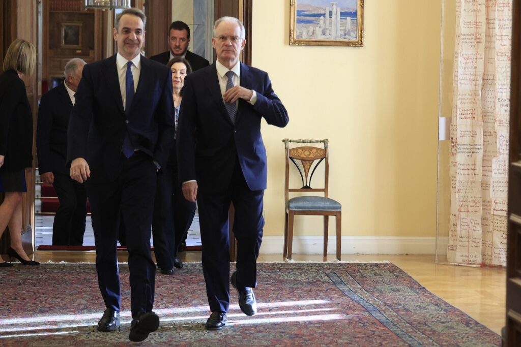 Μητσοτάκης: Συνάντηση στο Προεδρικό Μέγαρο με τον Κώστα Τασούλα