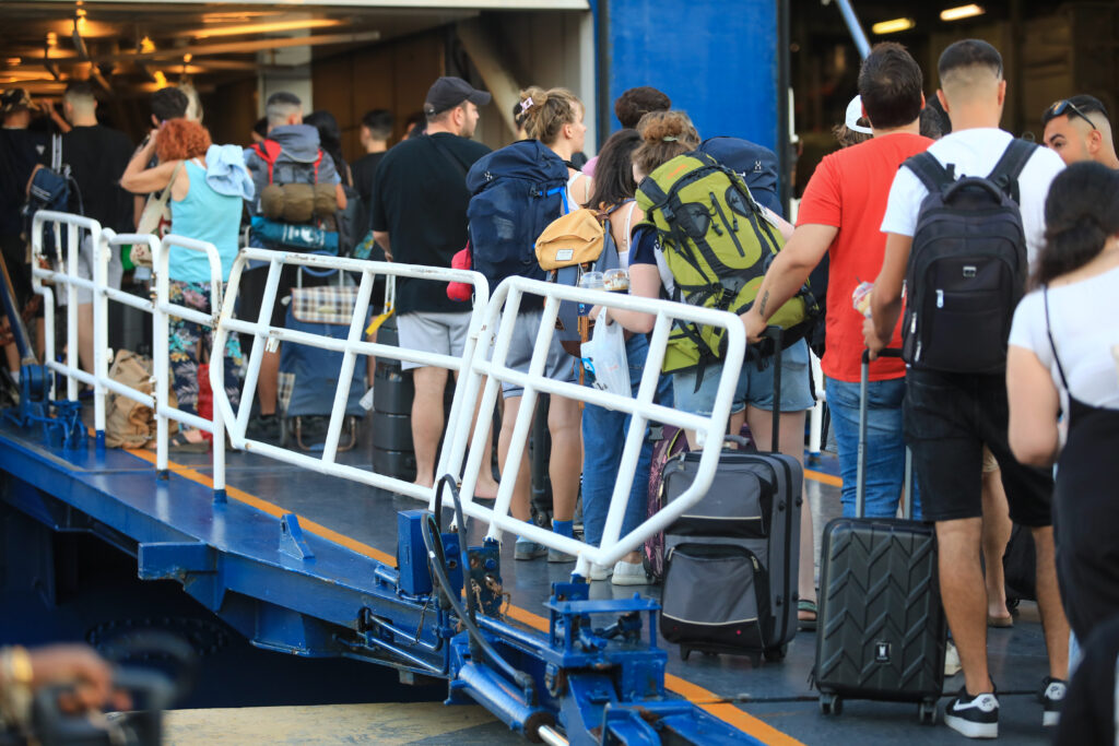 ΕΛΣΤΑΤ: Αύξηση 4