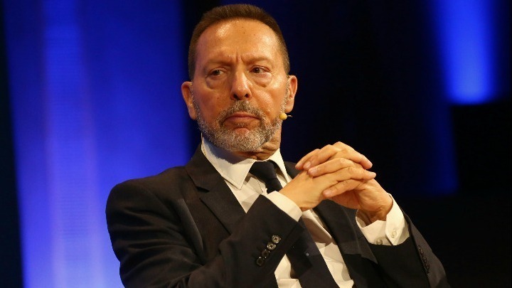 Ο Γιάννης Στουρνάρας ζητά μείωση του φορολογικού βάρους στην εργασία