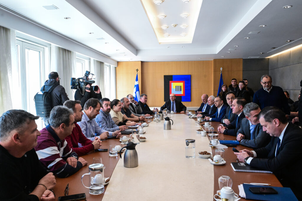 Κώστας Τσιάρας