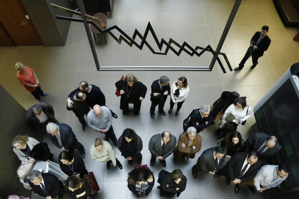 Χρηματιστήριο Αθηνών: Πάνω από τις 2.500 μονάδες με άνοδο 1,01% – Ράλι στις τράπεζες