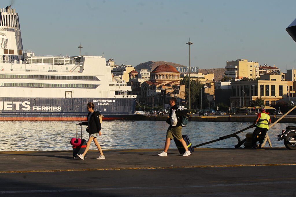 «Τουρισμός για Όλους»: Από στιγμή σε στιγμή ανοίγει η πλατφόρμα – Ποιοι μπορούν να συμμετάσχουν 