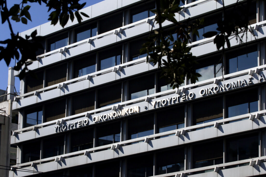 Προϋπολογισμός: Πρωτογενές πλεόνασμα 5,7 δισ. στο επτάμηνο – Πάνω από τον στόχο τα φορολογικά έσοδα