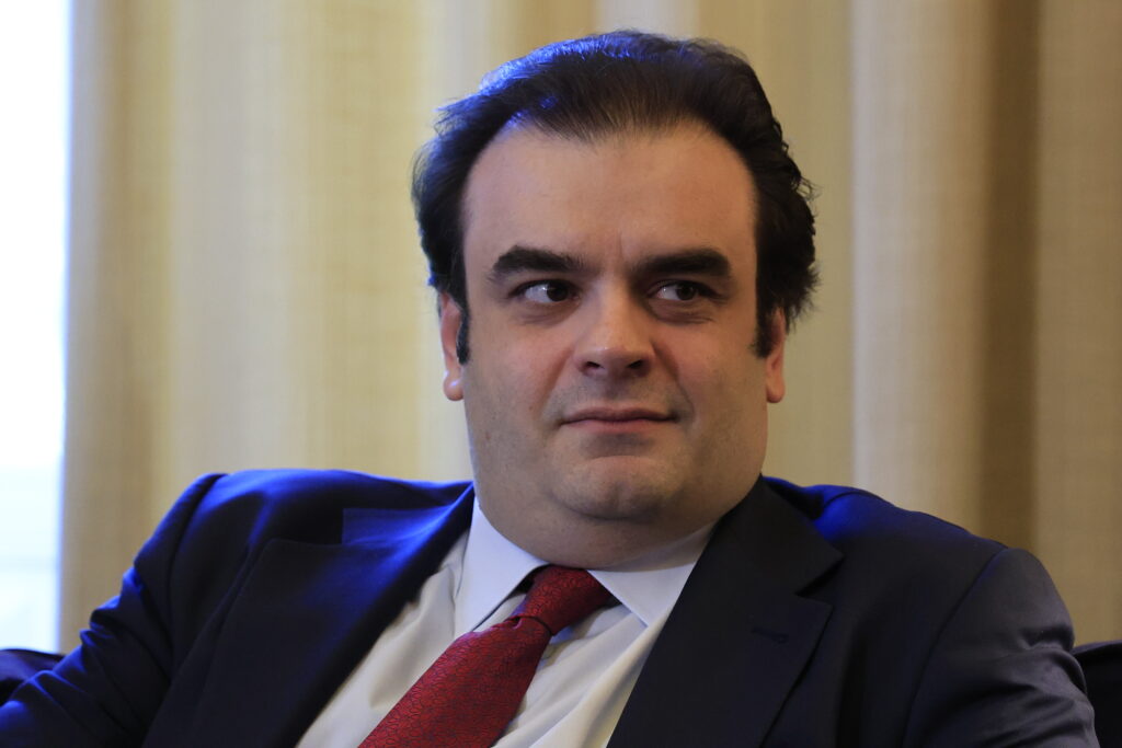 Υπουργείο Εθνικής Οικονομίας: Ανεδαφική η κριτική για την πρόωρη αποπληρωμή του χρέους