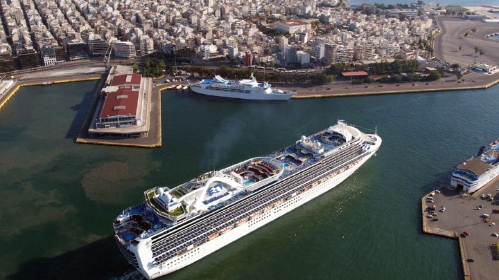 COSCO: Απολογισμός των 10 ετών από την είσοδο στη μετοχική σύνθεση του ΟΛΠ