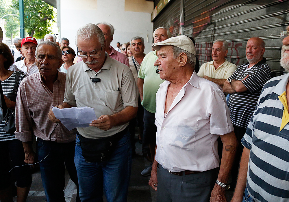 Συντάξεις: Η Ευρώπη ανεβάζει τον πήχη – Γιατί η Ελλάδα κρατά τα 62 και 67 έως το 2027