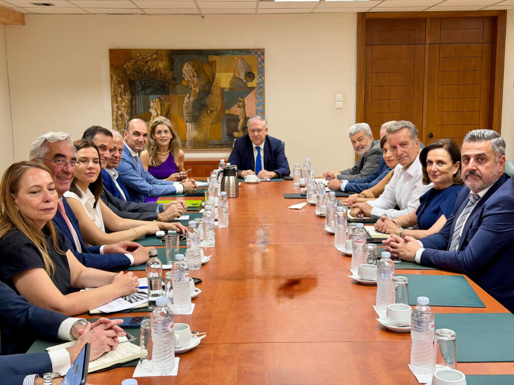 Πηγές του ΥΠΑΝ: Αποδίδει η συμφωνία για πάγωμα των τιμών στα σούπερ μάρκετ