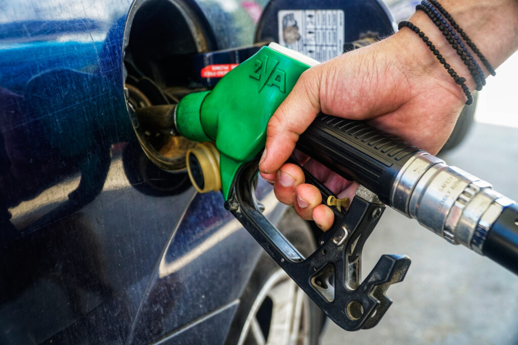 Παρατείνεται και τον Σεπτέμβριο η επιδότηση στο πετρέλαιο κίνησης
