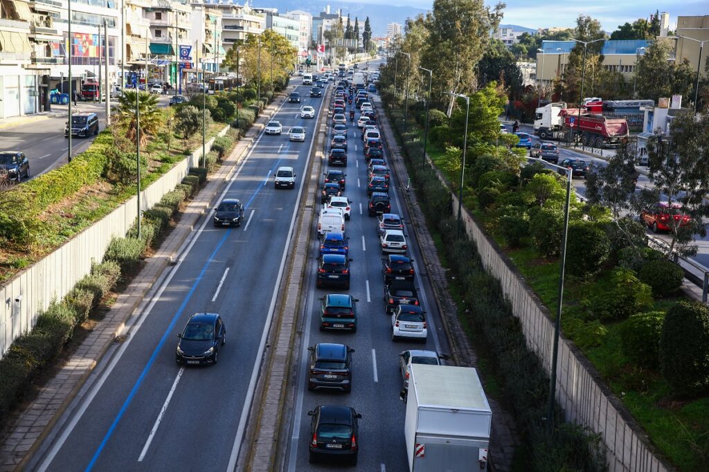 Απλήρωτα τέλη κυκλοφορίας του 2021: Μαζική αποστολή ειδοποιήσεων – Οι προθεσμίες για τους ιδιοκτήτες οχημάτων