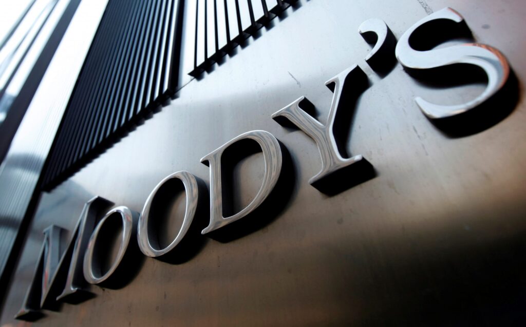 Διπλή αναβάθμιση από Moody’s και Scope: Η Ελλάδα στο BBB+ για πρώτη φορά μετά από 17 χρόνια – Το επόμενο βήμα προς την κατηγορία Α