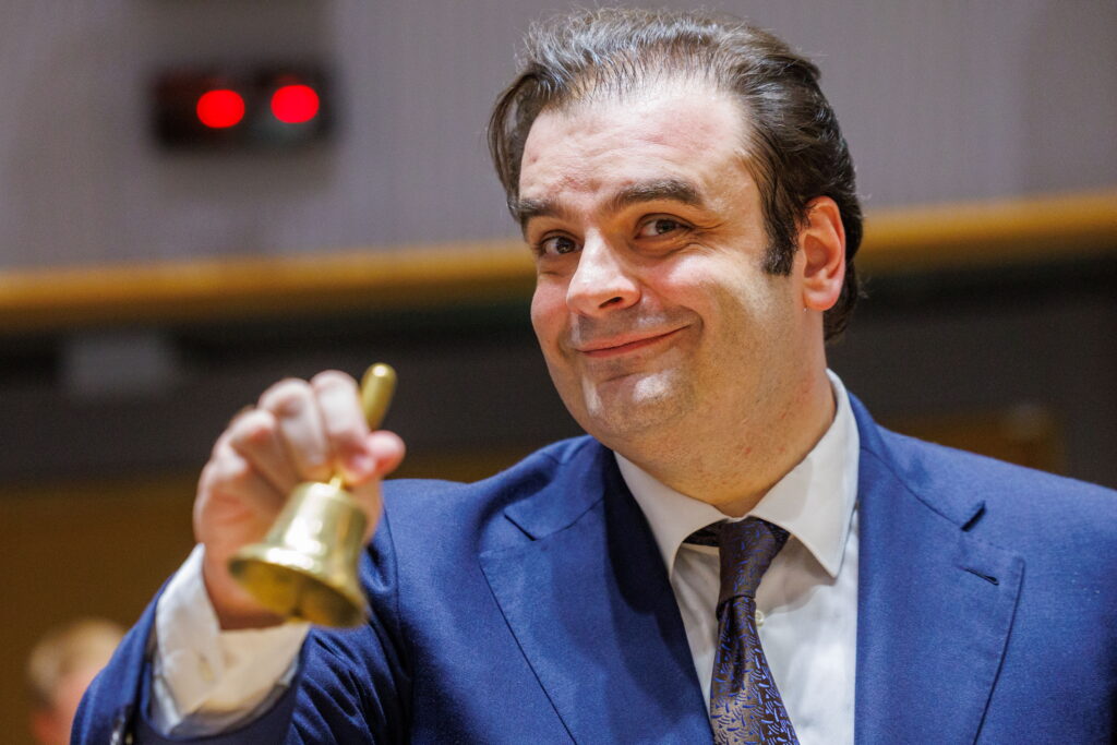 FT για Πιερρακάκη και Ελλάδα: «Μια απολαυστική ανατροπή – Δίνουν μαθήματα στη Γερμανία»