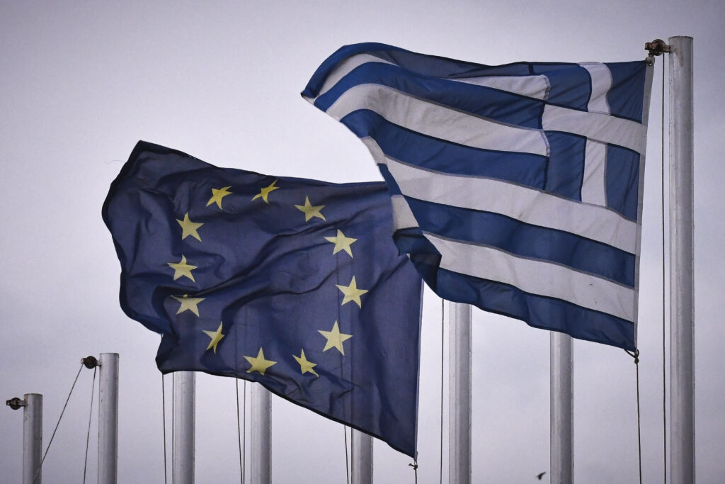 Νέα αποπληρωμή χρέους 2,5 δισ. ευρώ από την Ελλάδα – EFSF: «Ένδειξη της προόδου, μήνυμα εμπιστοσύνης στις αγορές»