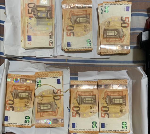 Νέο επίδομα μέχρι 1.621 ευρώ: Ποιοι είναι οι δικαιούχοι και πού κάνουν την αίτηση