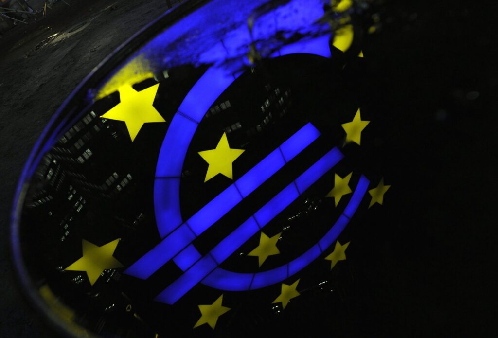 ΕΚΤ: Eξετάζει νέα αύξηση επιτοκίων μετά την άνοδο του πληθωρισμού στην Ευρωζώνη