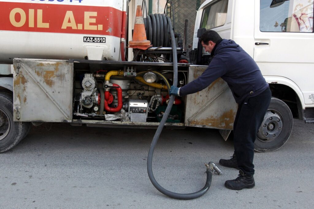 Κυβέρνηση: Ανακοινώνει νέα μέτρα, αλλά ο ακριβός χειμώνας είναι ήδη εδώ – Η Ελλάδα μπορεί να έχει ενεργειακή επάρκεια, αλλά θα αντέξουν τα νοικοκυριά τους λογαριασμούς;